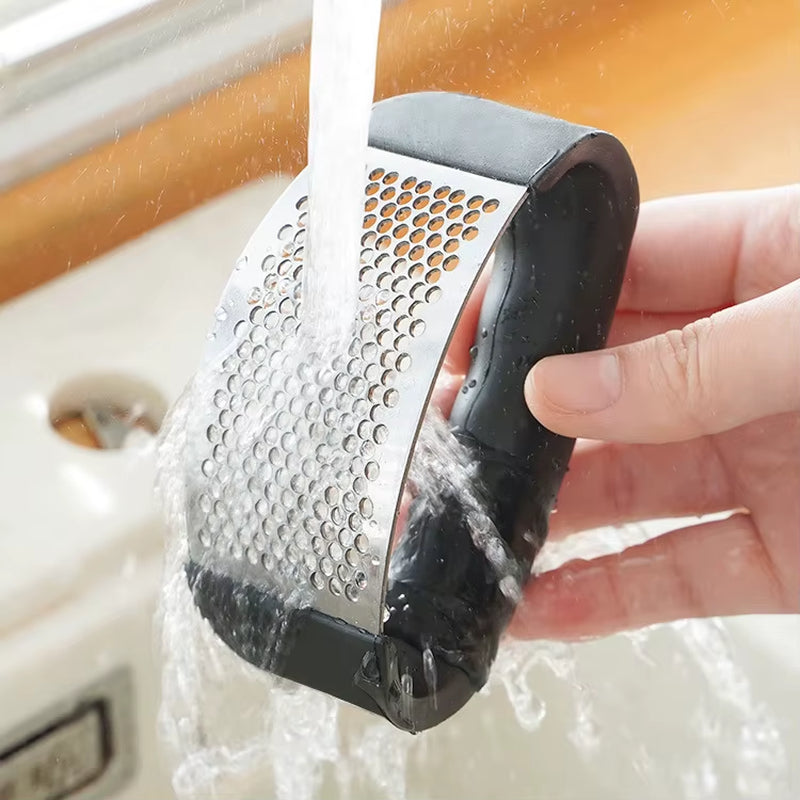 Stainless Steel Garlic Press Kitchen Tool Food Grade Crusher for Home Cooking Accessories Gadgets Home Gadgets Cook Accessories